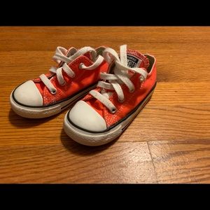 Size 8 Orange Converse